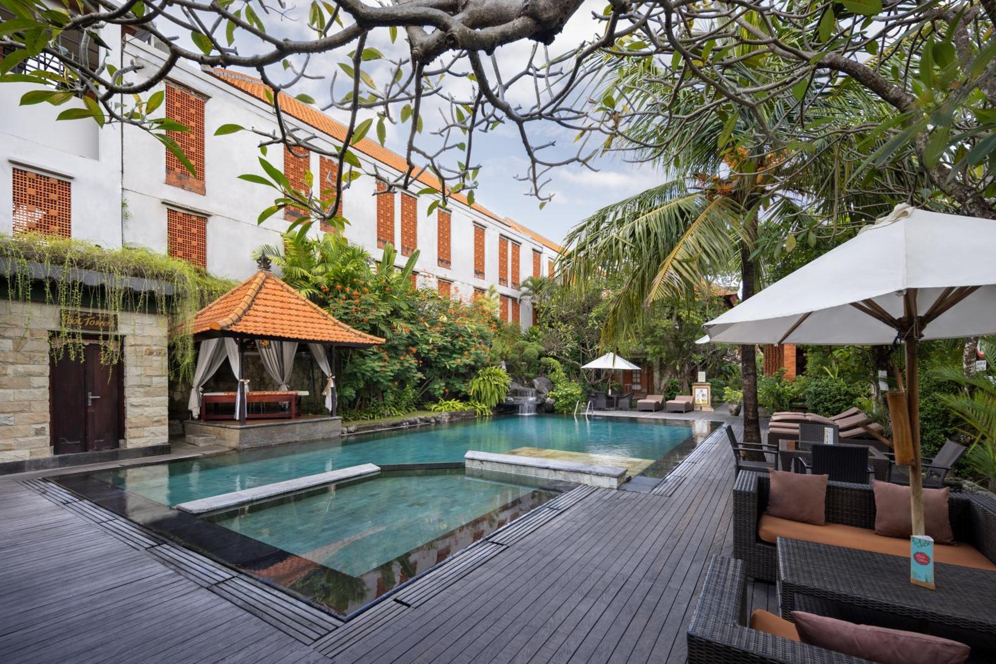 Adi Dharma Hotel Legian Eksteriør bilde