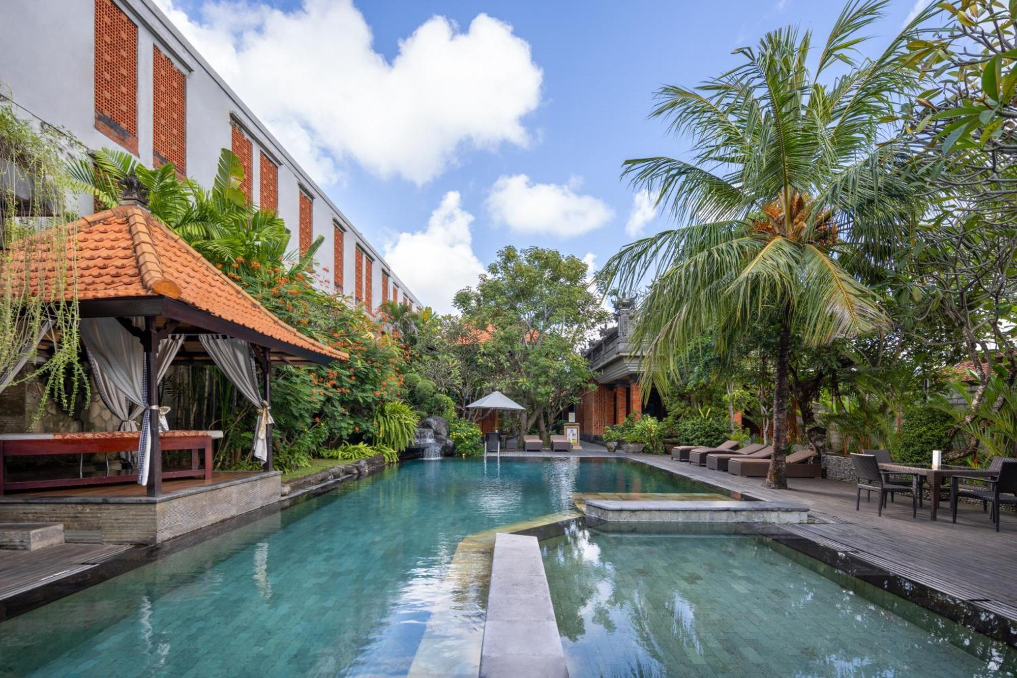 Adi Dharma Hotel Legian Eksteriør bilde