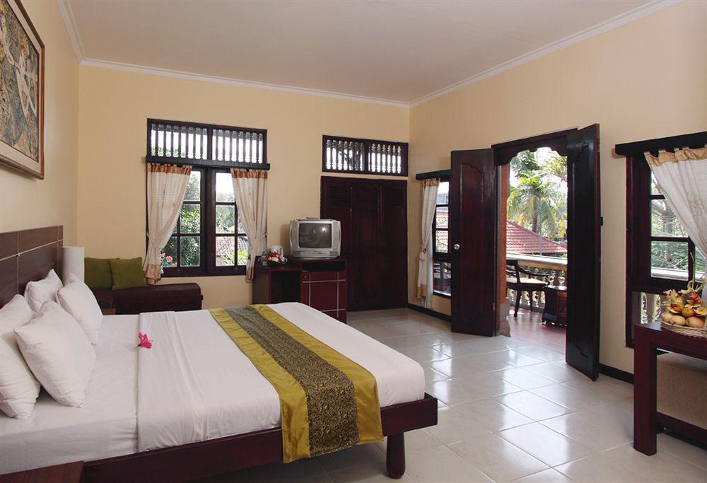 Adi Dharma Hotel Legian Eksteriør bilde